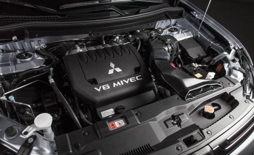 Mitsubishi Outlander Hybride Instyle+ – Occasion (2014)
