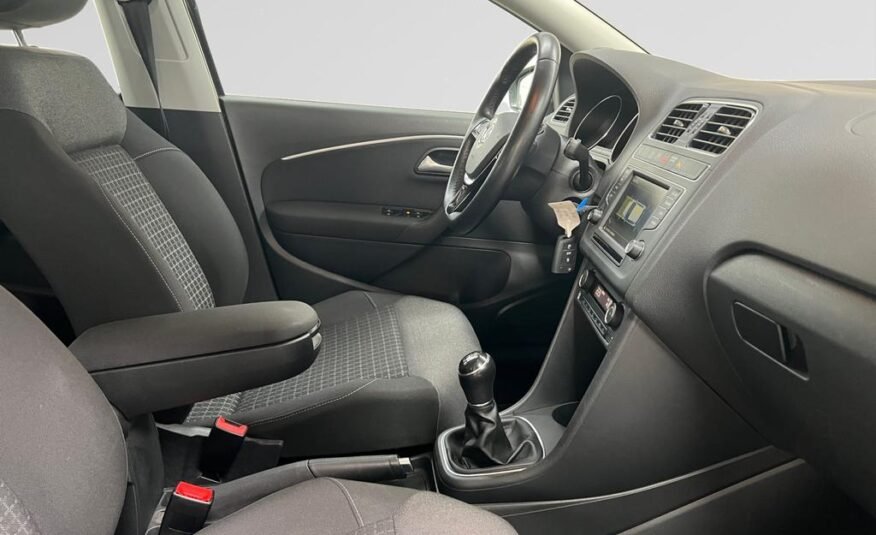 2015 VOLKSWAGEN Polo 1.0 Comfortline
