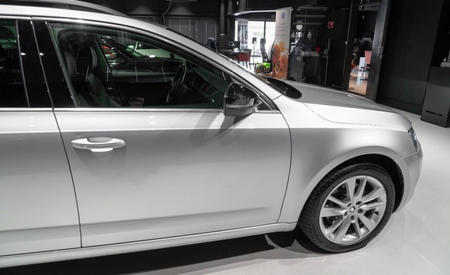 Skoda Octavia 2.0TDI 4×4 Style Webasto