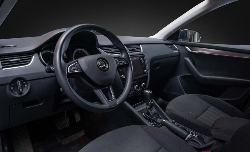 Skoda Octavia 2.0TDI-150CH/4×4/AUTOMATIQUE 2019